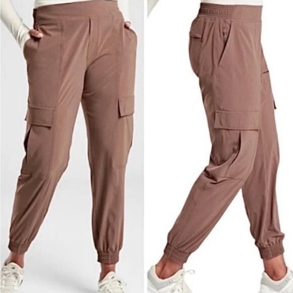 Athleta Chelsea Utility Jogger in Mineral Brown Size 6